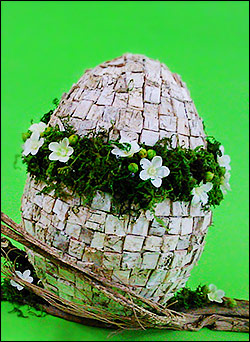 Wielkanocne jajko z kostek brzozy